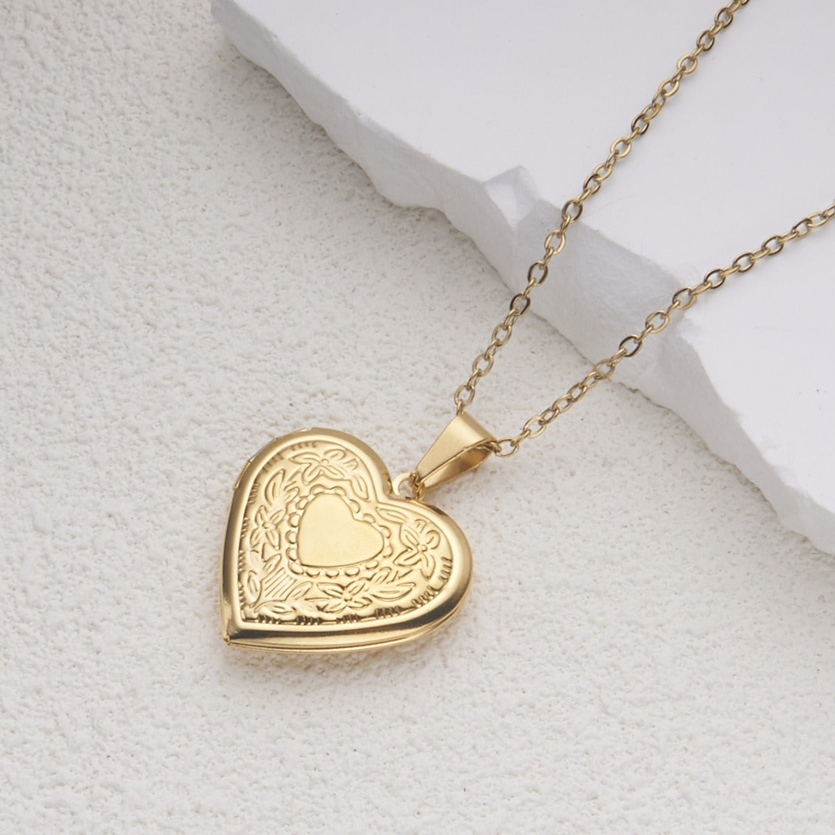 Opening Heart Women Necklace Personalized Album Box Necklace