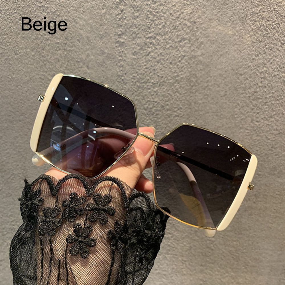 Luxury Designer Sunglasses – UV400 Oversized Fashion Shades