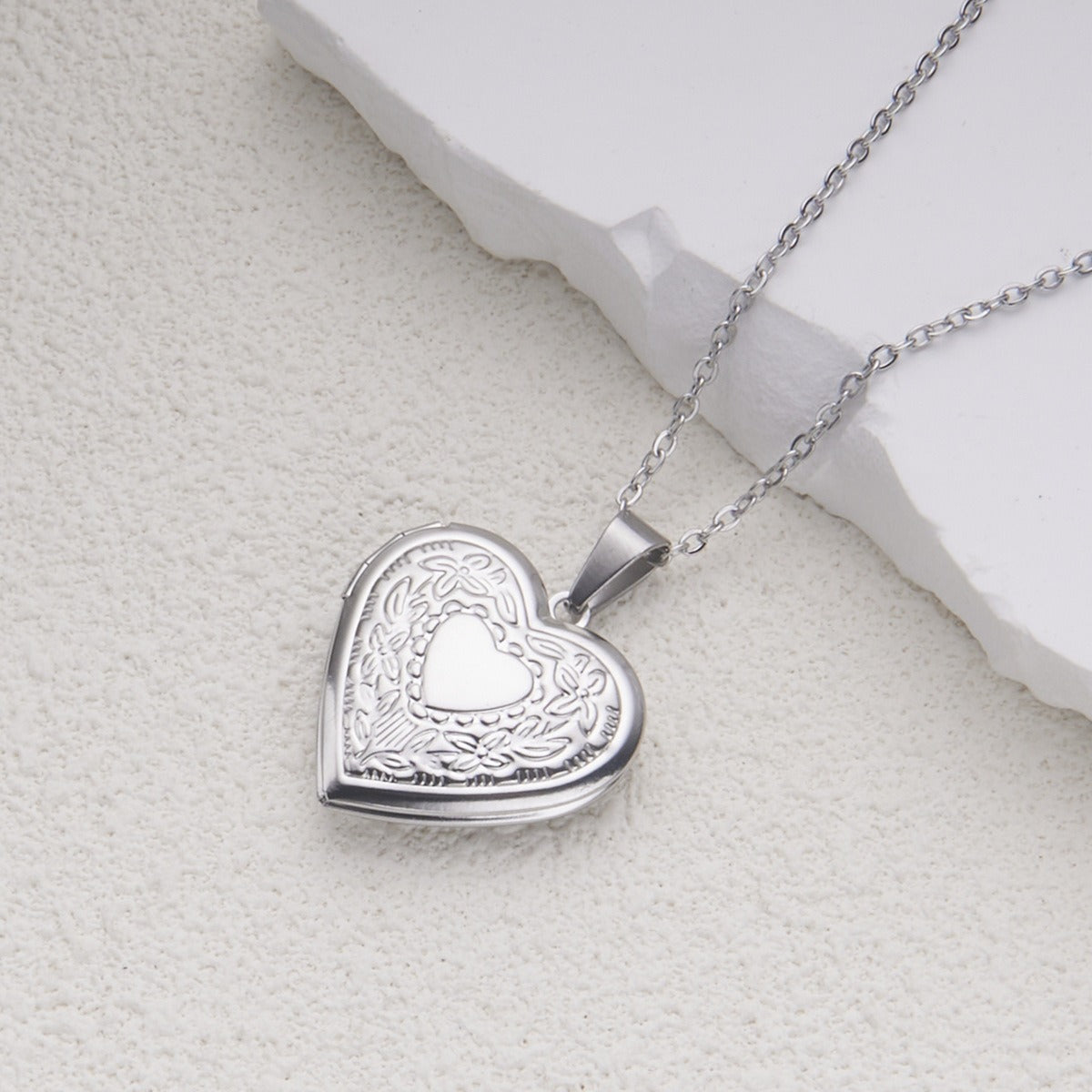 Opening Heart Women Necklace Personalized Album Box Necklace