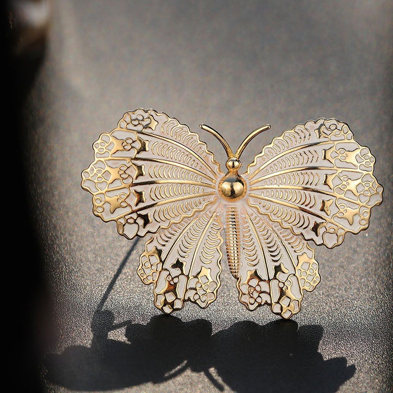 Enamel Butterfly Brooch – Elegant Fashion Pin Jewelry for Women