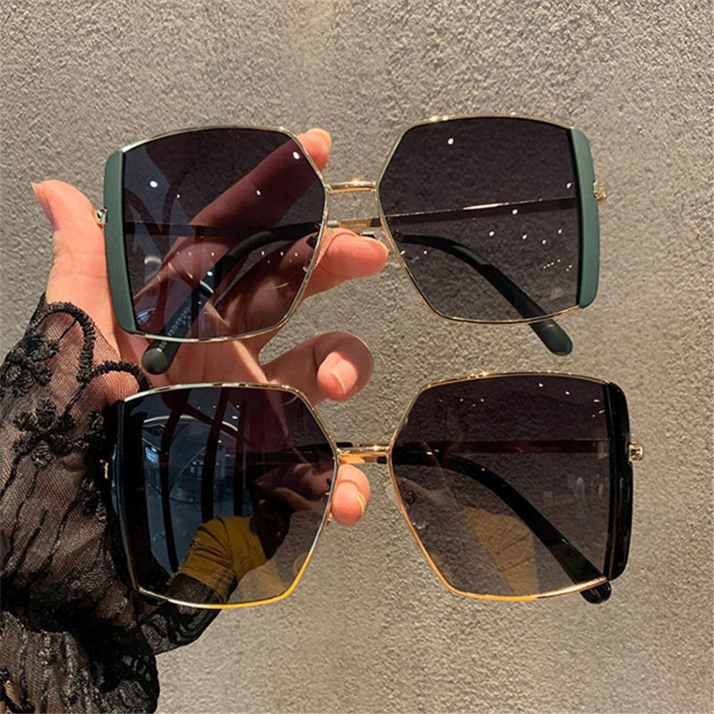 Luxury Designer Sunglasses – UV400 Oversized Fashion Shades