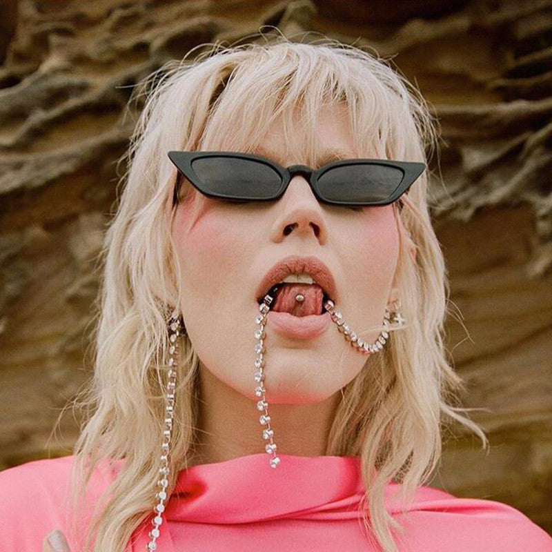 Red Cat Eye Sunglasses – Bold Y2K Fashion Shades for Women