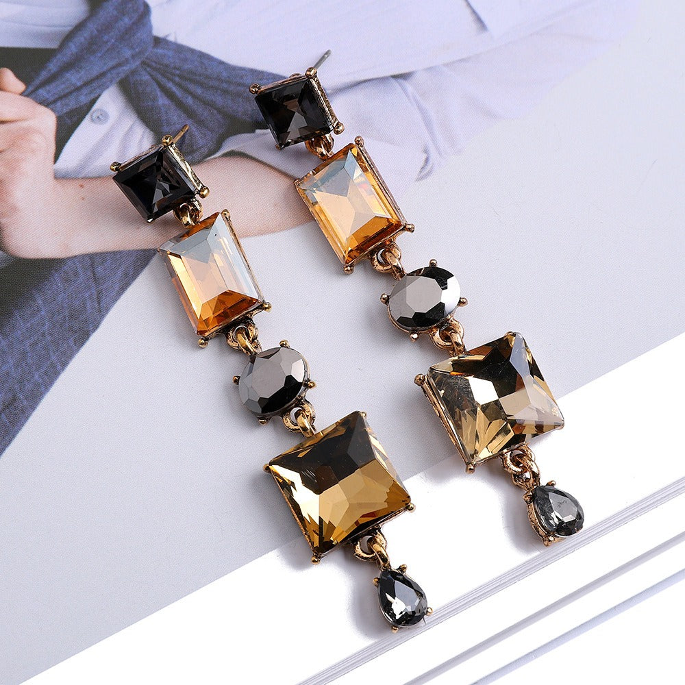 Elegant Drop Earrings – Versatile Luxury Jewelry for Women