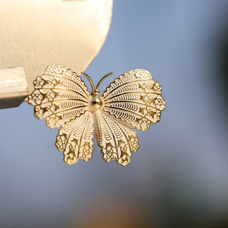 Enamel Butterfly Brooch – Elegant Fashion Pin Jewelry for Women