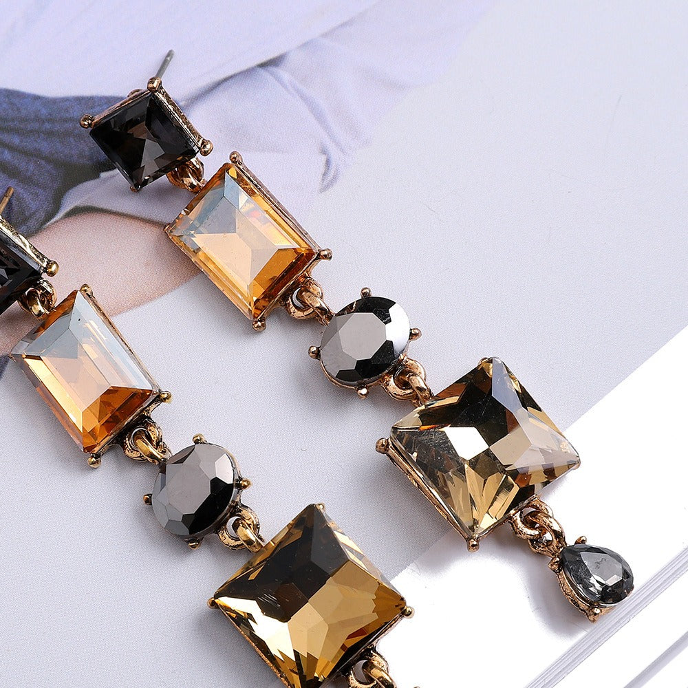 Elegant Drop Earrings – Versatile Luxury Jewelry for Women